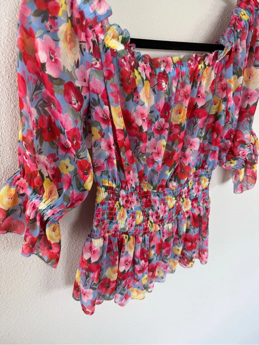 L'Agence Aubriella Off the Shoulder Floral Blouse Red Multi Casual Women’s Small